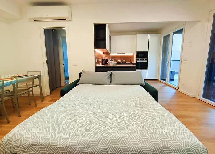 Yr Bicocca - 1 Min Walk To Metro Apartmán *