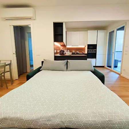 Yr - Bicocca Apartman *