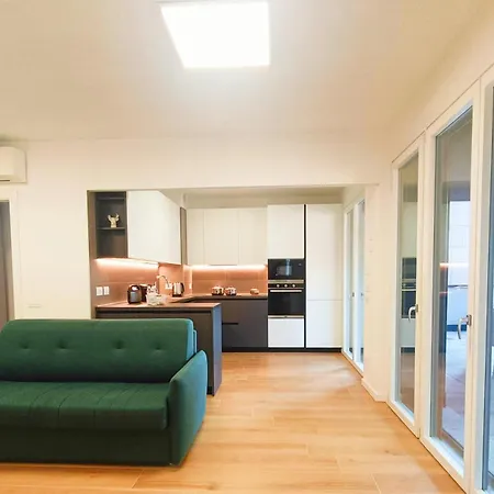 Apartman Yr - Bicocca Milánó