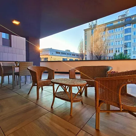 Yr - Bicocca Apartman *